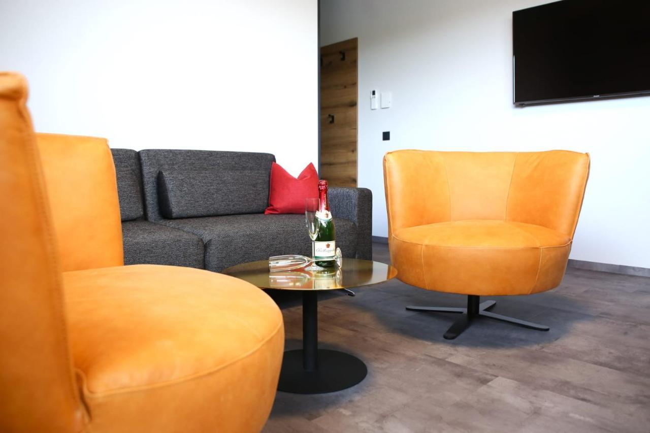 Quartier Am Sachsenring Apartment Oberlungwitz Luaran gambar
