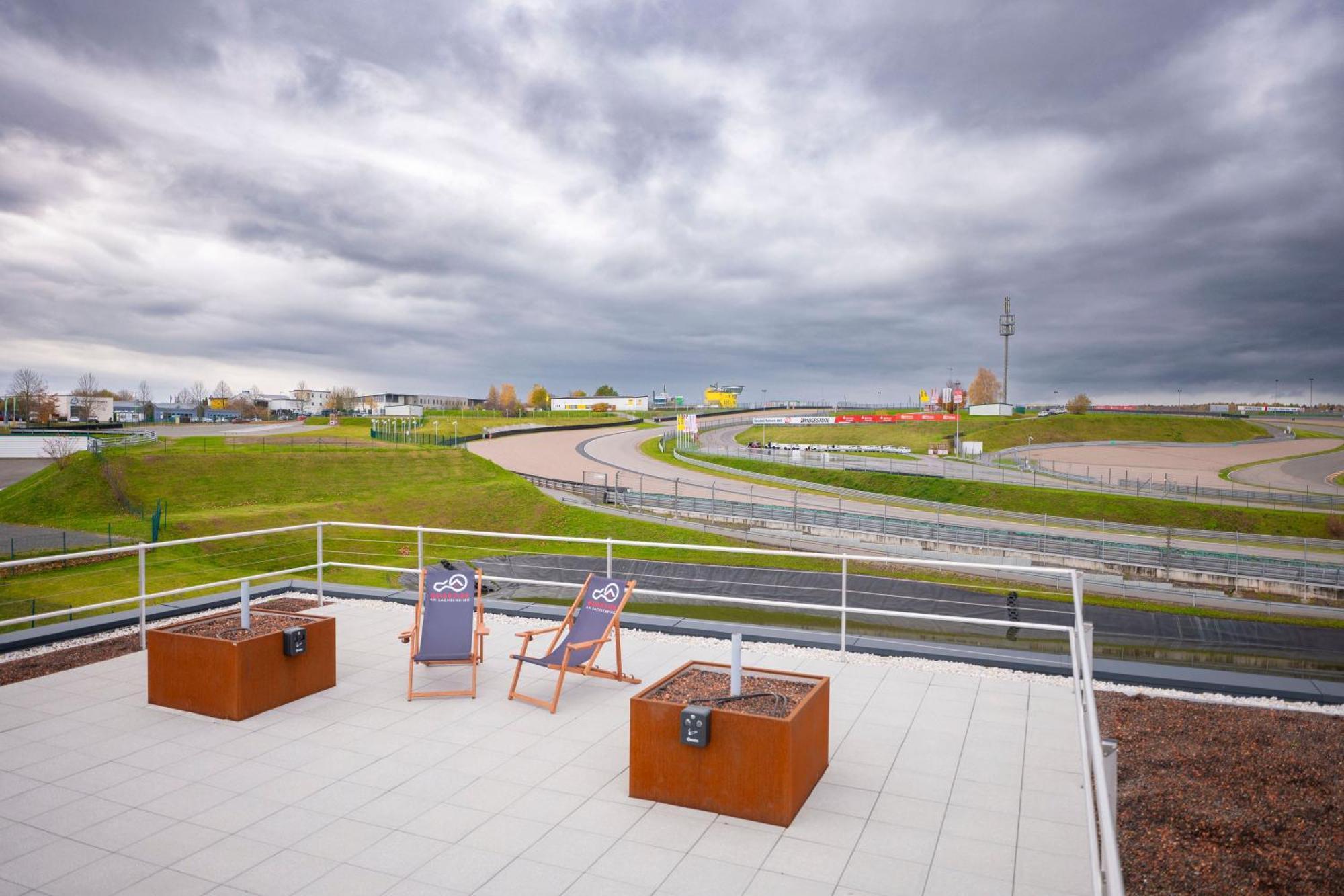 Quartier Am Sachsenring Apartment Oberlungwitz Luaran gambar